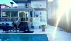 Hausansicht vom Pool