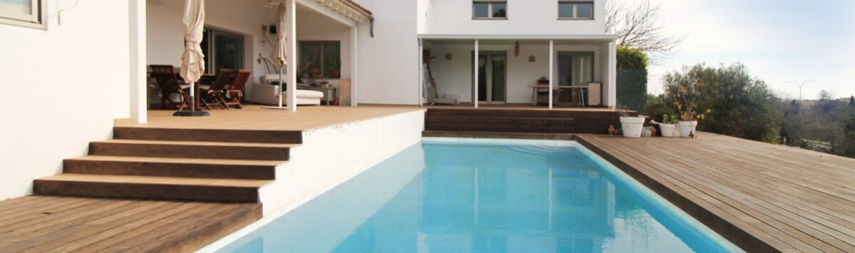 Bild zum Objekt: Bungalow mit 3 SZ, 3 Bädern und Salzwasserpool zum Verkauf