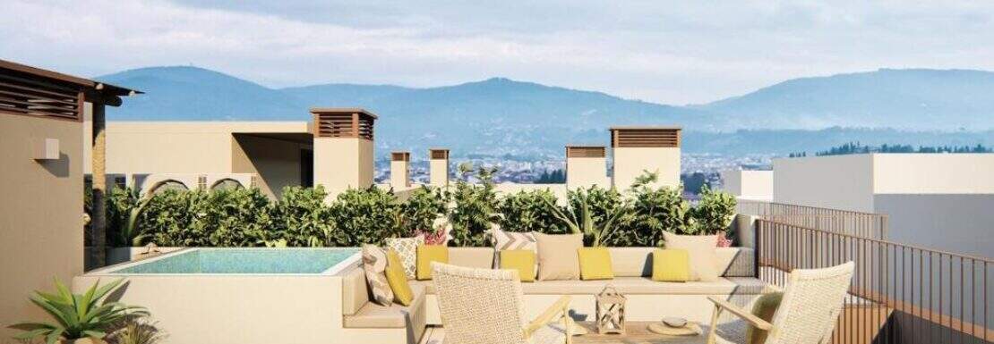 Roof terrace with pool