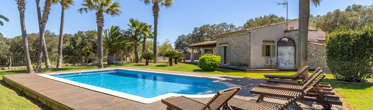 Bild zum Objekt: Finca mit Gästehaus, 5 Zimmern, V.-Lizenz & Pool zum Verkauf