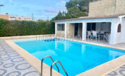 Unmöblierte Naturstein-Villa mit Pool und separatem Gäste-Apartment in Bahía Grande zur Langzeitmiete ab 01.08.2025