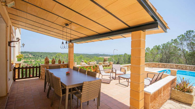 Terraza con piscina Propiedades de lujo Mallorca