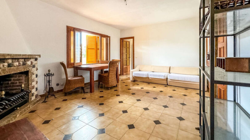 Chalet Piscina Santanyi Salón