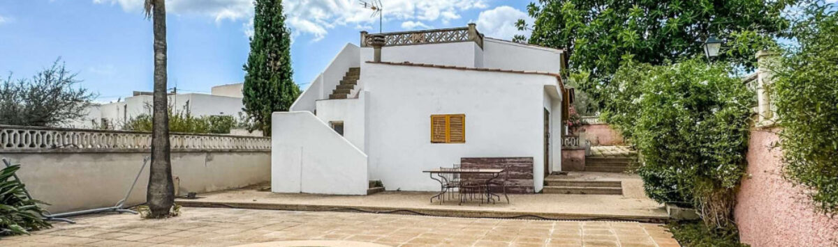 Bild zum Objekt: Chalet mit 5 Zimmern, Bad, BBQ-Bereich und Pool zum Verkauf