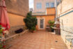 Stadthaus mit 5 SZ, Terrassen, Patio und Garage zum Verkauf