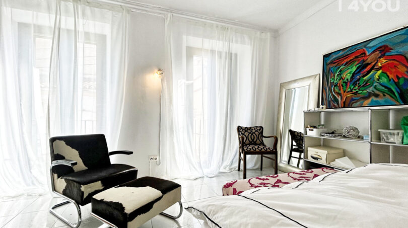 Schlafzimmer 1