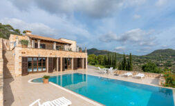 Mediterrane Naturstein-Finca mit Meerblick und Gästeapartment in Calonge