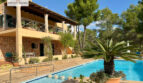 Terrassen und Pool