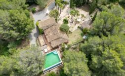 Exklusive Finca bei Artà mit Gäste-Apartments, ETV-Lizenz & Infinity Pool
