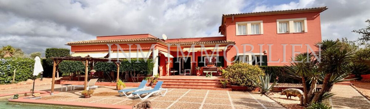 Bild zum Objekt: 263m² Villa mit 3 SZ, Garage, Pool und Garten zu verkaufen