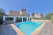 Villa mit 5 SZ, 3 Bädern, Garage, Terrassen & Pool zu mieten