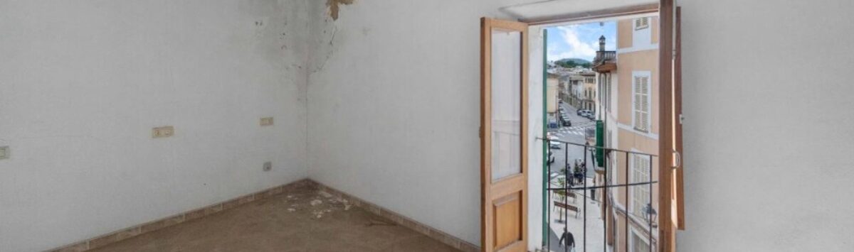 Bild zum Objekt: Sanierungsprojekt: Stadthaus mit 4 Zimmern & Bad zum Verkauf