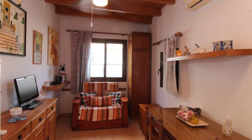 Living and dining area 3rd floor