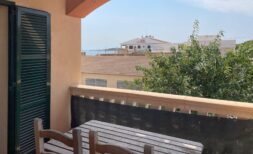 Mediterranes Reihenhaus in S’Estanyol – nur wenige Schritte vom Meer entfernt