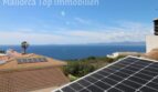 Dachterrasse mit Solarpanelen und Meerblick auf das Mittelmeer, Doppelhaushälfte in Llucmajor