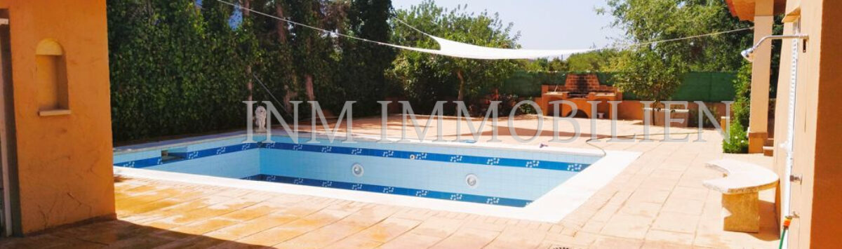 Bild zum Objekt: Haus mit 6 Zimmern, Terrassen, Pool und Garage zur Miete