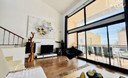 Preisknaller: Stadthaus, Südlage, 178 qm, 3 SZ, 2 Bäder, 3 Terrassen, Meerblick, Heizung-Klima-Solar