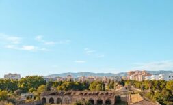 Stylish condominium with well thought-out room layout