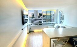 Modernisierte Wohnung mit Meerblick in exzellenter Lage