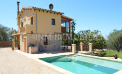 Vermietetes Landhaus in Llucmajor mit Pool und Weitblick