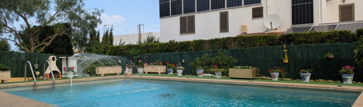 Bild zum Objekt: 300m² Chalet mit 5 SZ, Garage, Meerblick und Pool zu kaufen