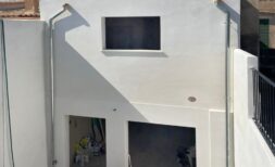 Historie neu definiert – Exklusives Stadthaus mit Patio und Garage