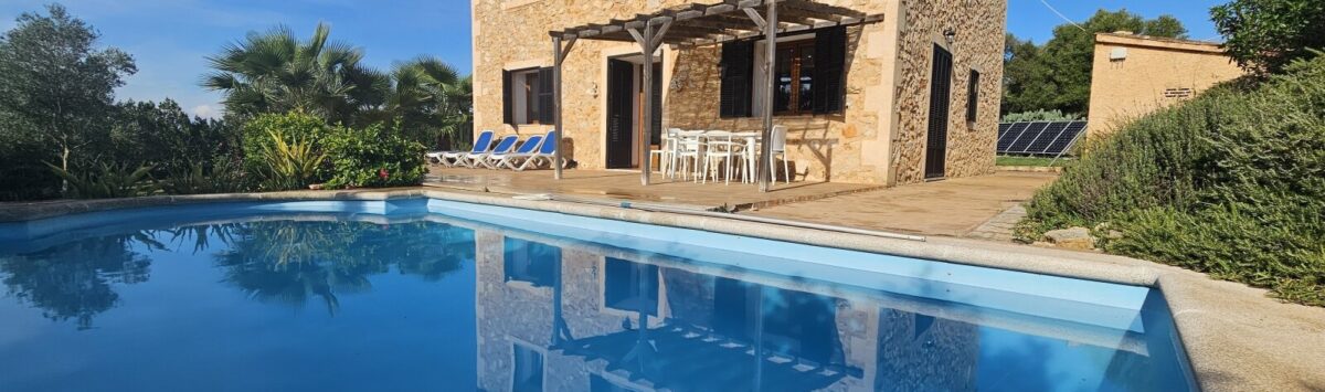 Bild zum Objekt: Neubaufinca mit 5 Zimmern, Pool und Solaranlage zu mieten