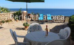 Wohnung mit Terrasse, 1. Meereslinie – in Cales de Mallorca
