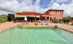 Fantástico chalet de dos plantas con piscina y gran jardín en Marratxi - Sa Planera