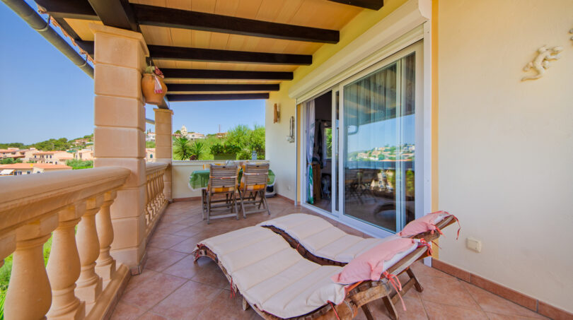 überdachte Terrasse