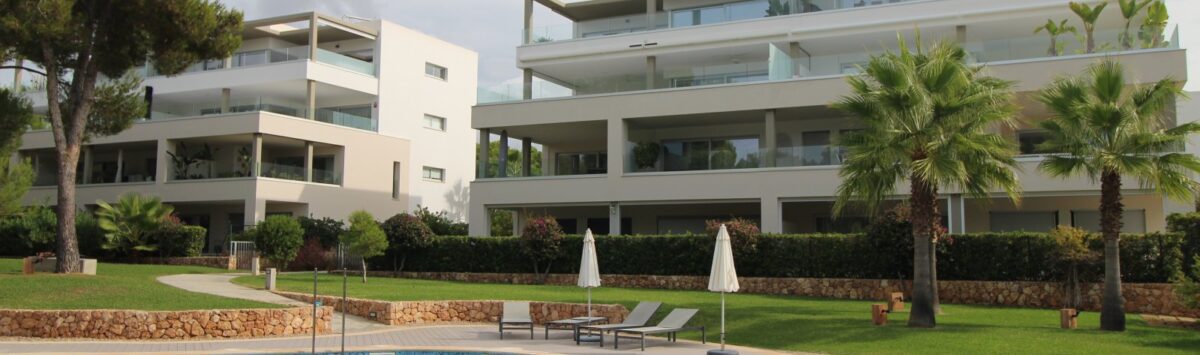 Bild zum Objekt: Möbl. Erdgeschosswohnung mit 4 Zimmern und Garten zu kaufen