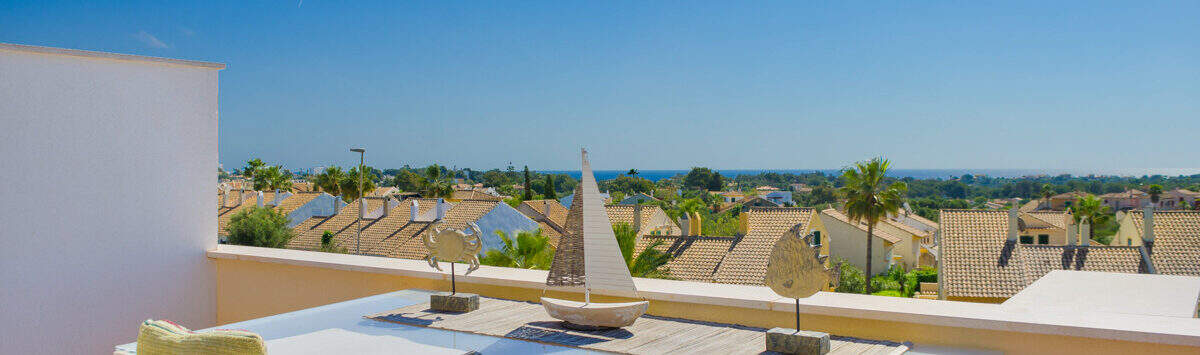 Bild zum Objekt: Penthouse mit 2 SZ, 2 Bädern, Meerblick und Pool zu kaufen