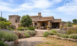 Historische Finca bei Campos mit 455m², über 41000m² Grundstück, Mühle, Brunnen & großem Potenzial