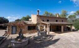 Charmante Finca mit Pool auf Mallorca – Exklusiv nur bei uns.