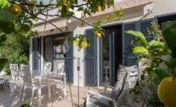 Chic first floor apartment with two terraces, private garden and underground parking space