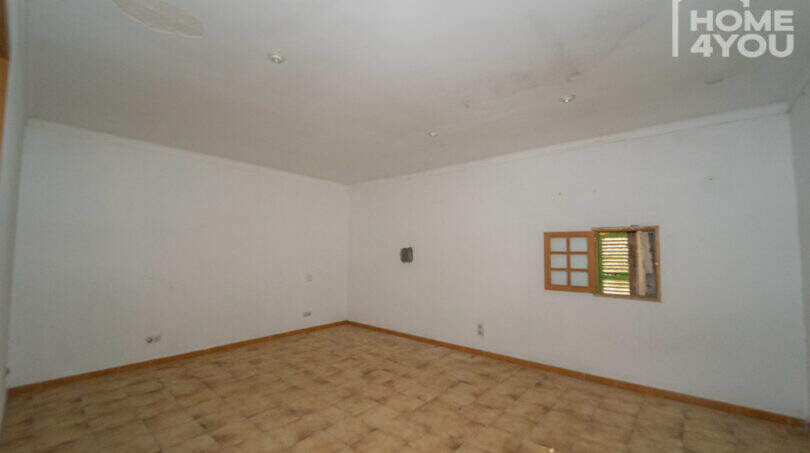 Stadthaus-mit-Projekt-grosse-Grundstück-3