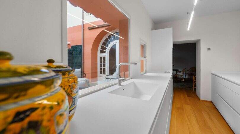 Weiße Küche in Felanitx