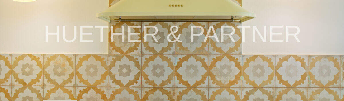 Bild zum Objekt: 74m² Wohnung mit 2 SZ, Bad und Meerblick zu kaufen; saniert