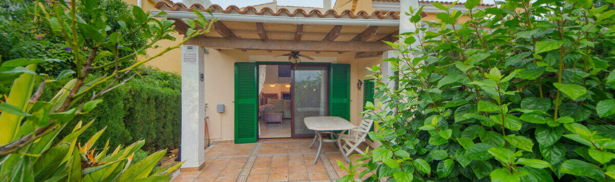 Imagen de la propiedad: 112m² adosado de esquina con 4 habitaciones y 2 baños en venta