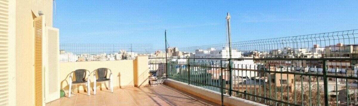 Bild zum Objekt: Penthouse mit 2 Schlafzimmern, Bad und 2 Terrassen zu kaufen