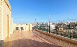 Penthouse mit ikonischen Ausblicken und großzügigen Terrassen