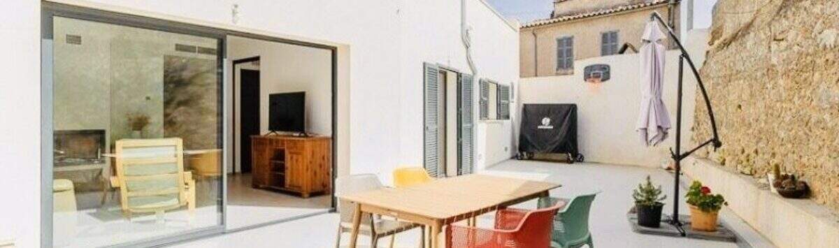 Bild zum Objekt: 160m² Stadthaus mit 5 SZ, Garage und Terrasse und Terrasse