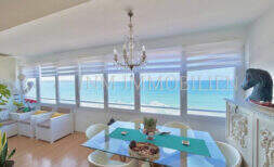 Piso en primera línea de mar en Playa de Palma (Balneario 11)