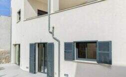 Innovatives Stadthaus mit modernster Technik und Terrassen