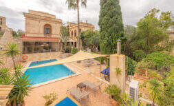 Luxus-Stadtpalast in Toplage