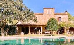 Exklusive Finca mit ETV Vermietlizenz, Gäste-Apartments und Pool in Portocolom