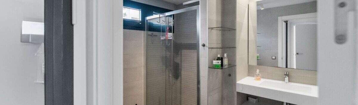 View of the property: 178m² villa with 3 bedrooms, 3 bathrooms, pool and garden for sale