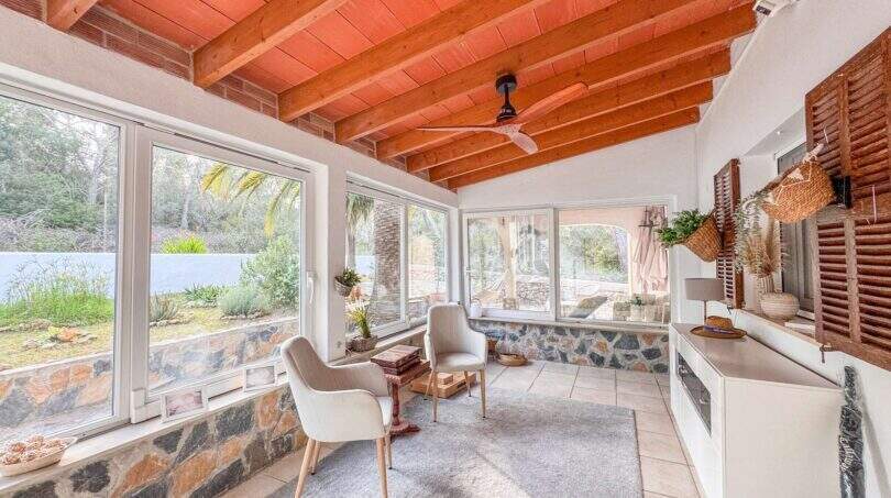 Chalet Pool Gästehaus strandnah mediterran