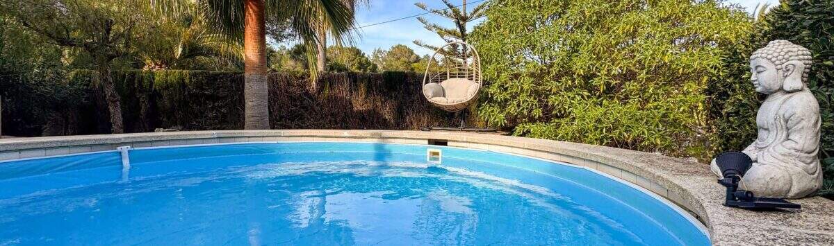 Bild zum Objekt: Anwesen mit 6 Zimmern, 3 Bädern, Pool & Gästehaus zu kaufen