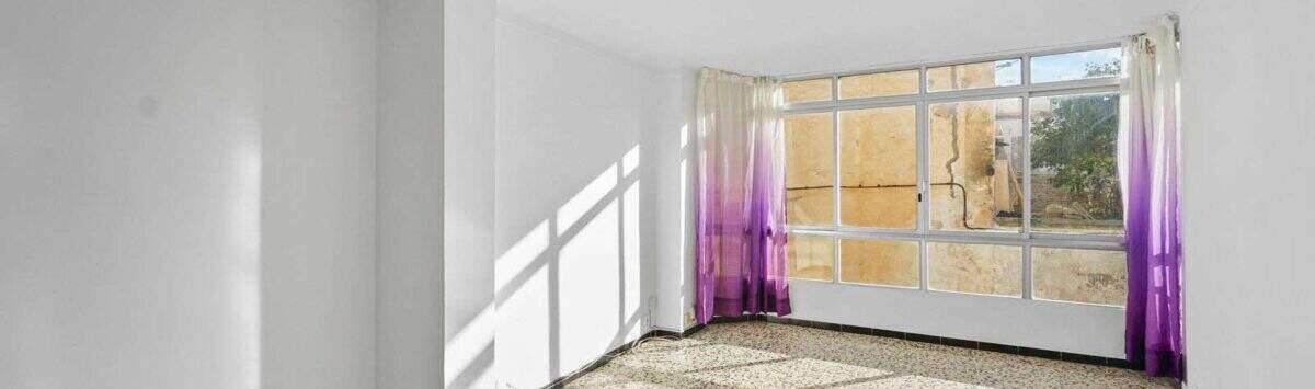 Bild zum Objekt: Anwesen mit 4 SZ, 3 Bädern (2 Häuser) und Garage zu kaufen